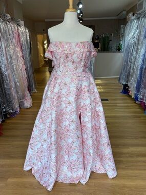 Off-Shoulder Light Pink Floral A-Line Evening Gown